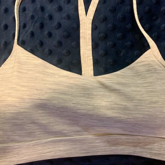Lululemon Flow Y Bra [Size 6] - Picture 2 of 3